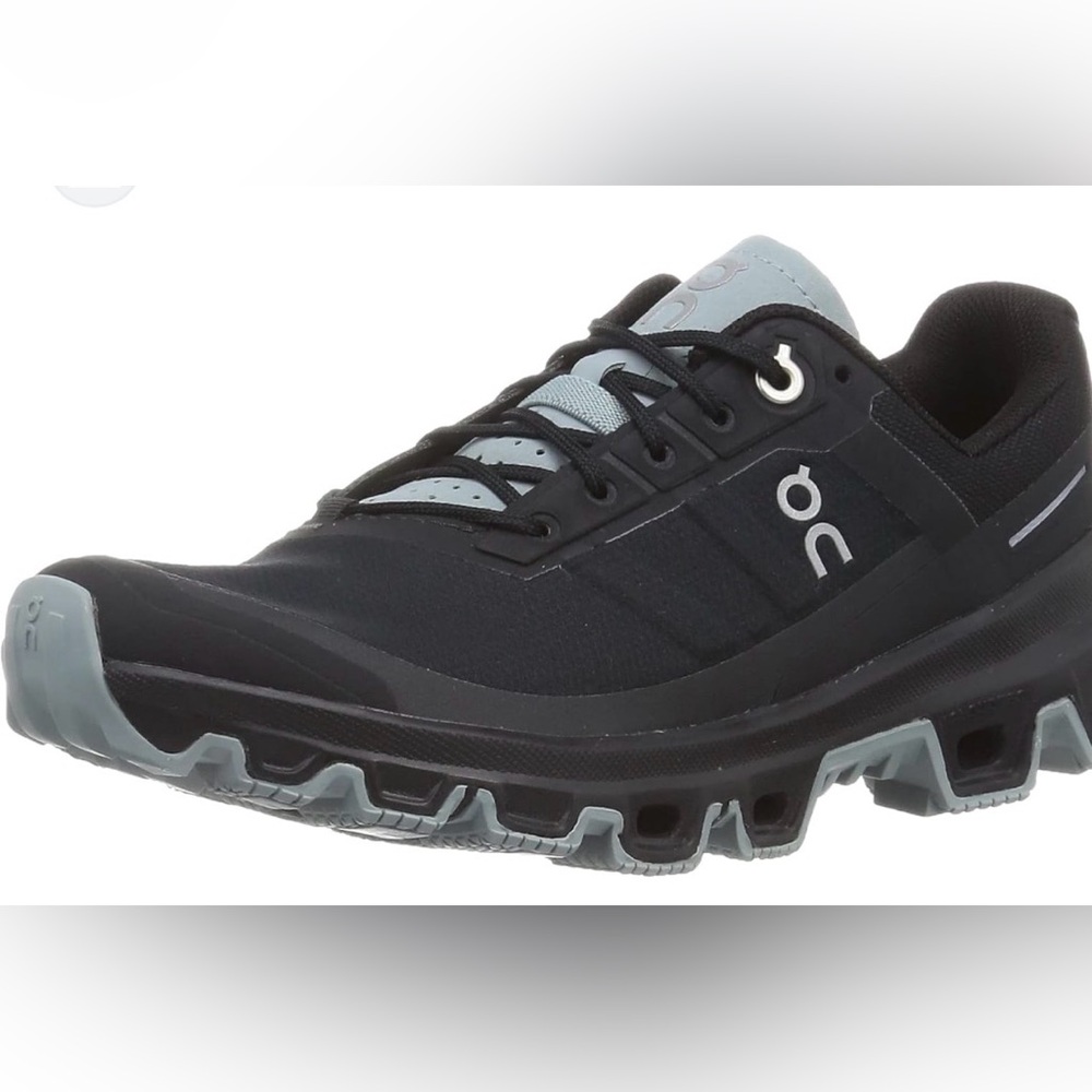 ON Black and Light Gray Trail Shoes, size 8